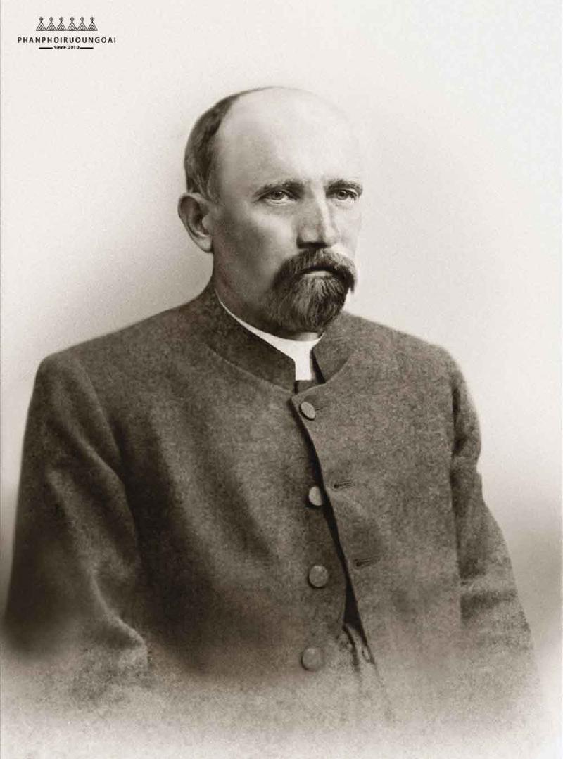 Ngài George Ballantine’s