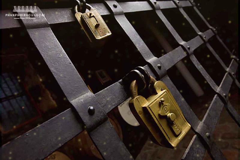 Kho chứa Royal Salute Vault