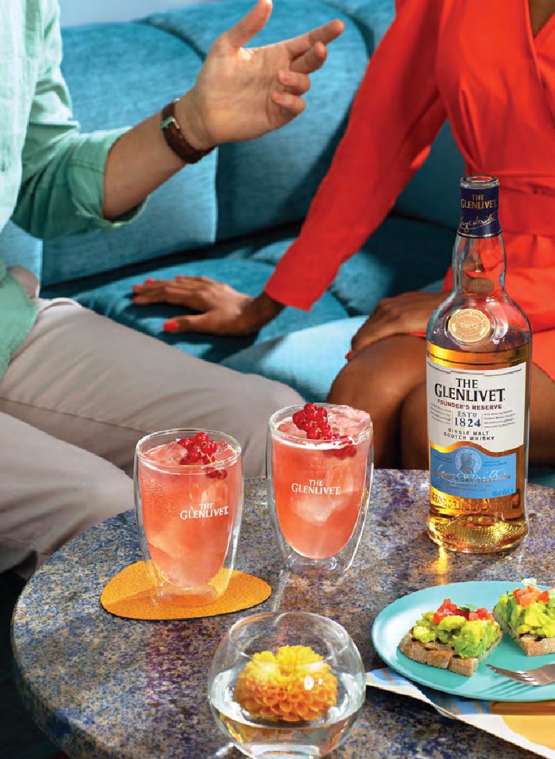 Thưởng vị rượu The Glenlivet Founder's Reserve