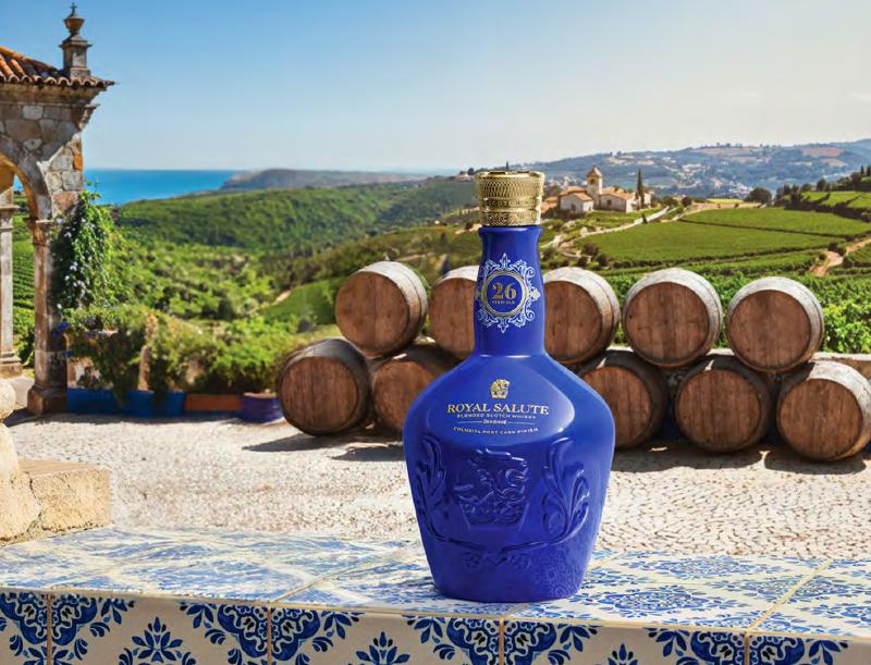 Rượu Chivas 26 Colheita Port Cask Finish